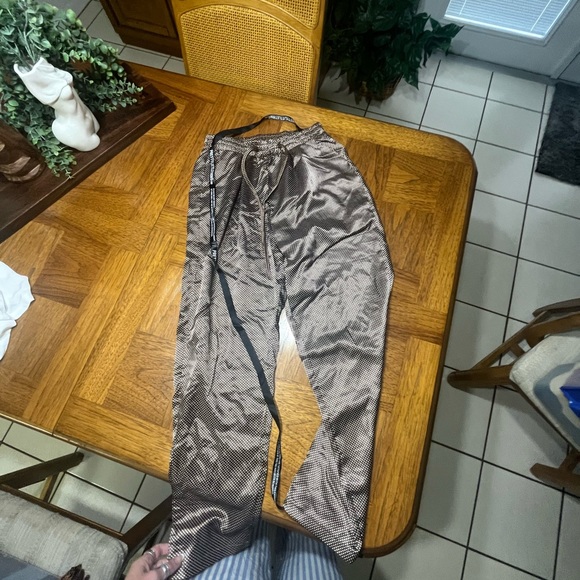 Silky pants - Picture 2 of 4